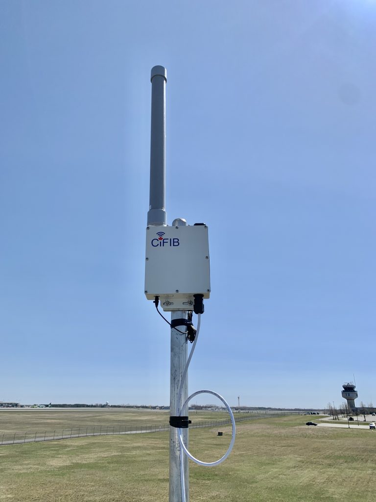 Photo of the CYOW Transmitter